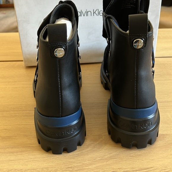 🎉HP🎉NIB Women’s Calvin Klein Lark Ankle Boot - Picture 8 of 12